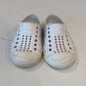 White Natives- Size C4